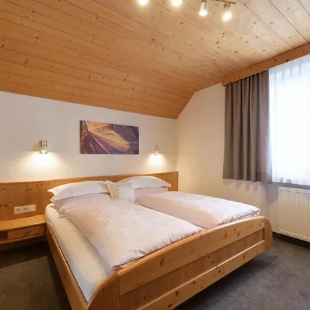 Haus Scheibler Guest house Sankt Anton am Arlberg